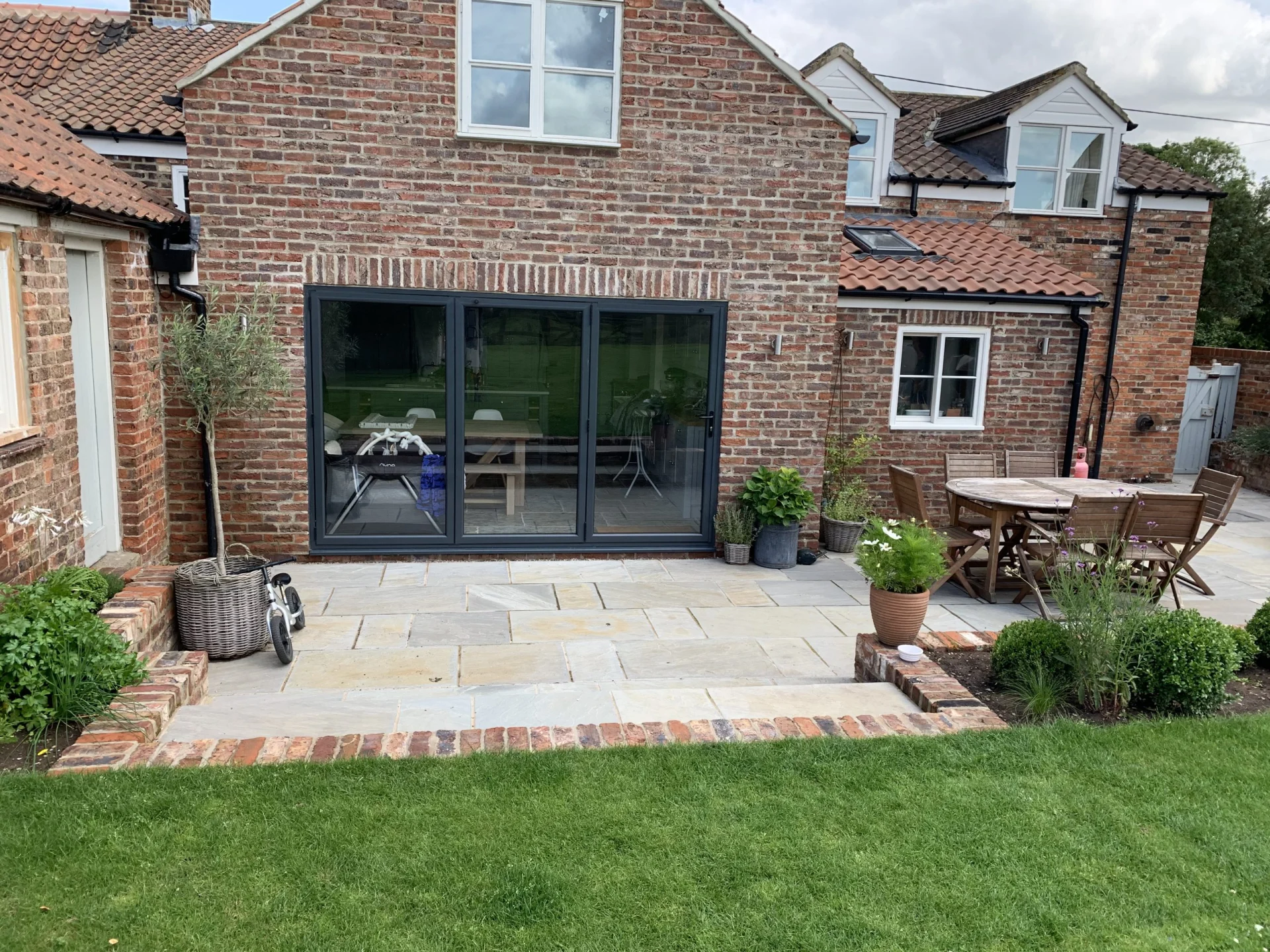 Contact Emsley Construction, Leeds, Yorkshire